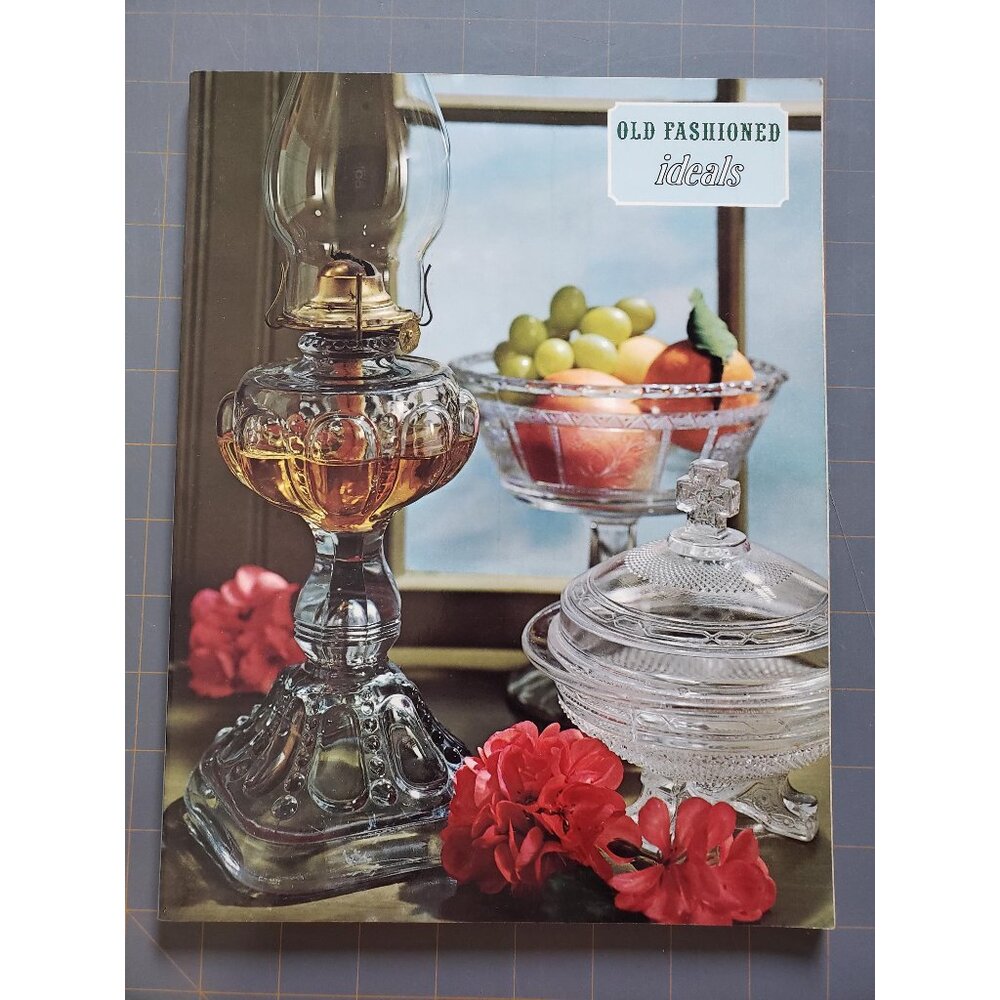 Old Fashioned Ideals Magazine – Vintage Winter Home Decor, Retro Photography